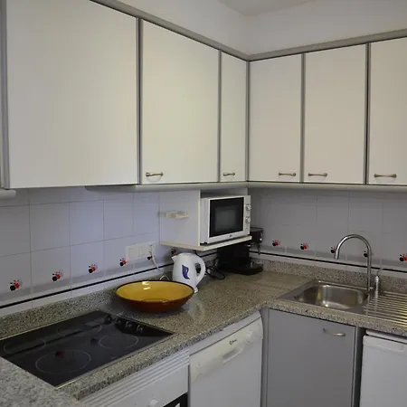 Apartamento Cerca De La Playa Con Piscina Y Terraza En - Es-323-25